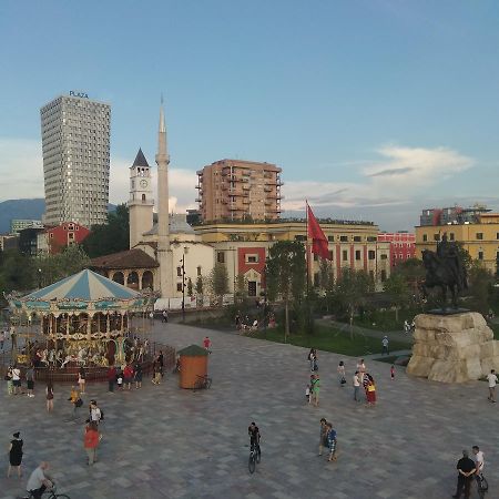 Tirana City Center Apartment Bagian luar foto